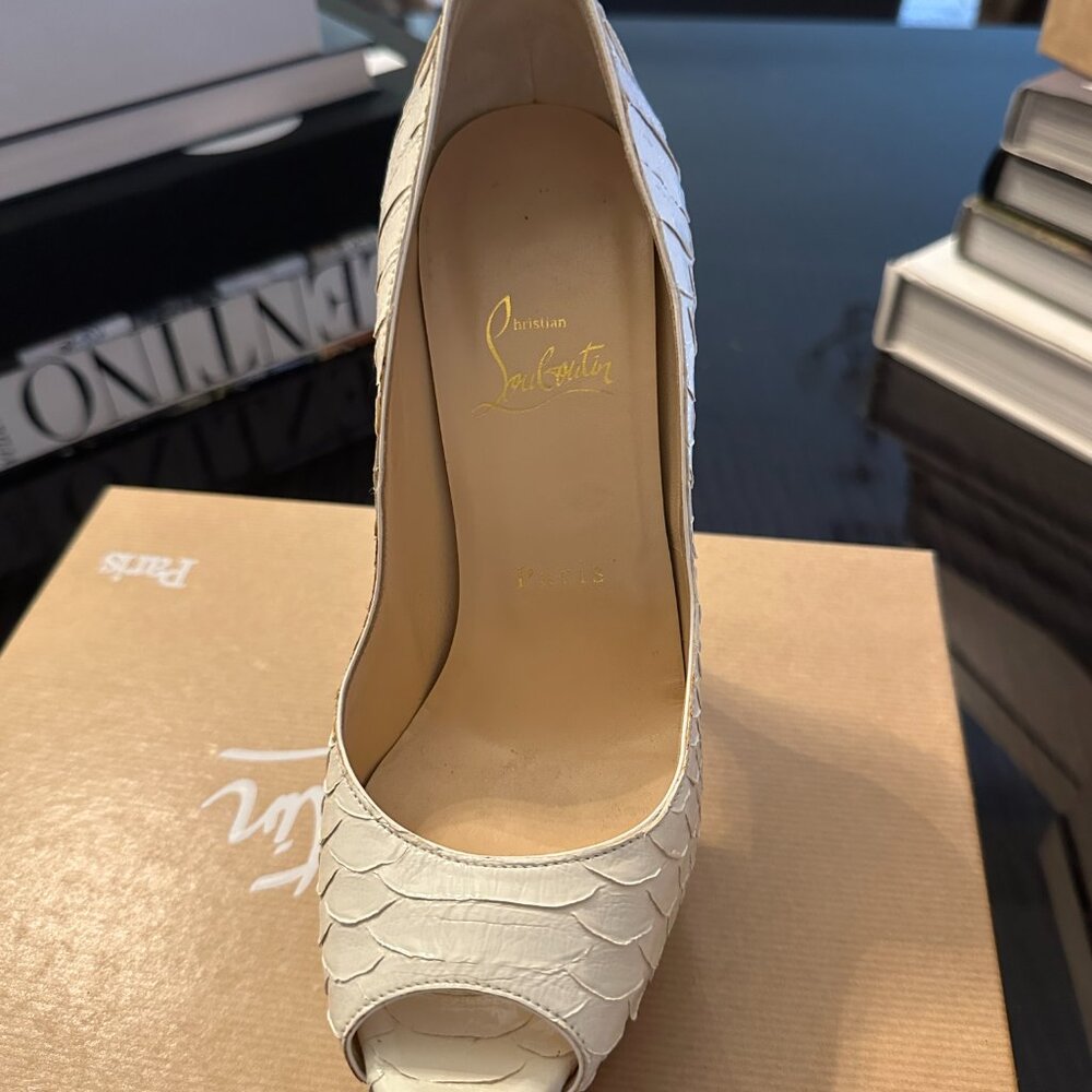 Christian Louboutin Python Lady Peep 150 Pumps 37… - image 5